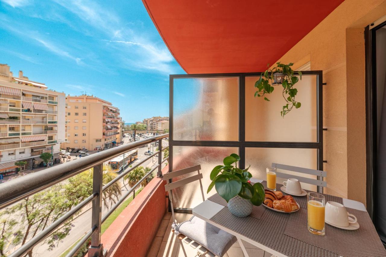 L'Alhambra, Cosy 2 Pieces Au Centre Ville De Menton Exteriör bild